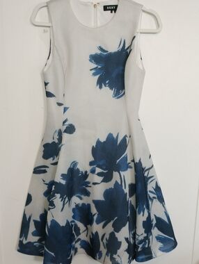 DKNY Mesh Sleeveless Floral Dress Size 4